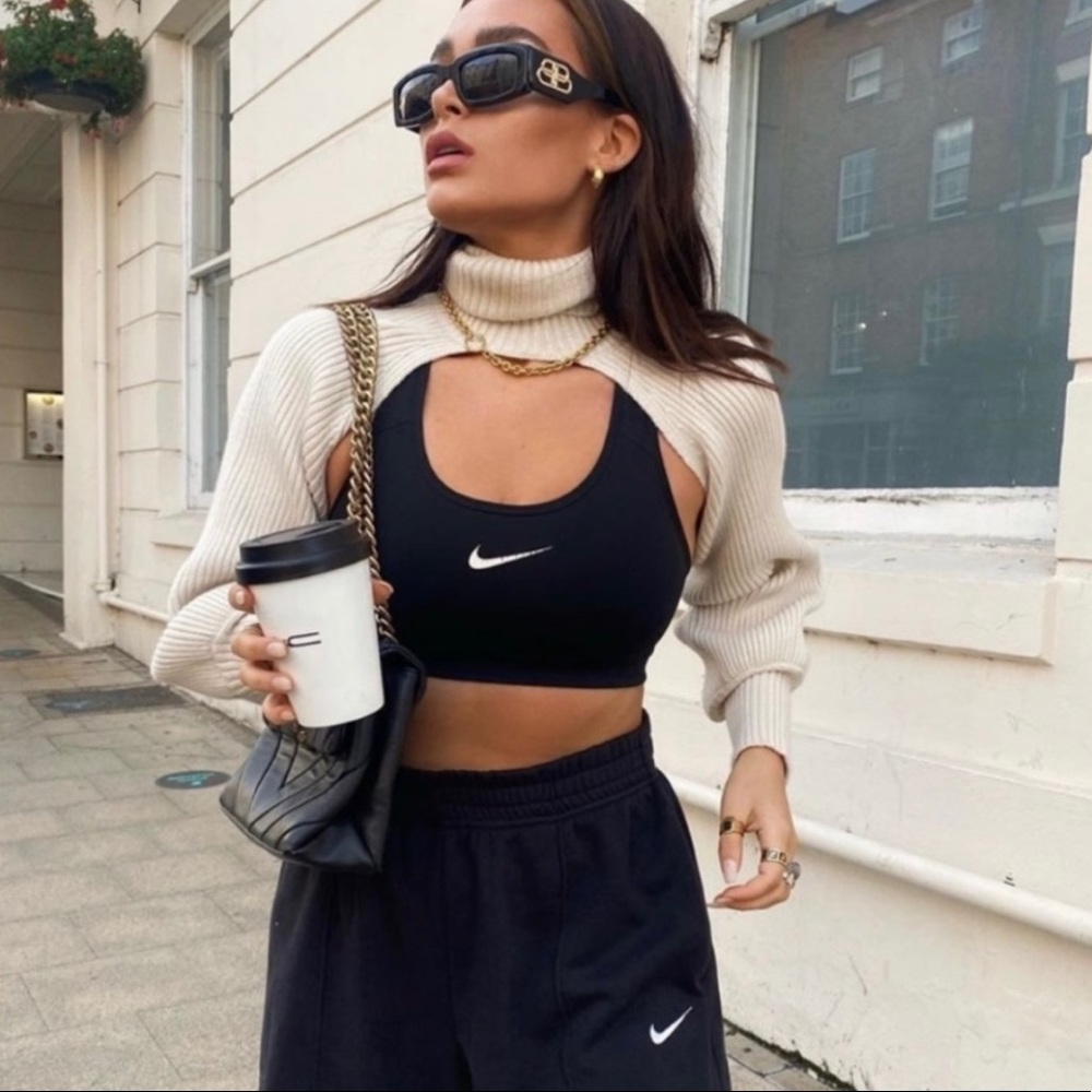 Zara arm warmer.